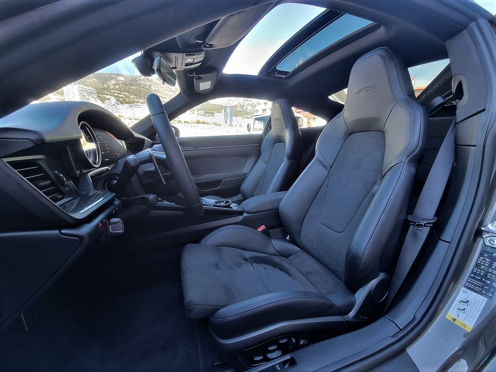 PORSCHE CARRERA 911 TYPE 992 4GTS 480 CV PDK – Image 21